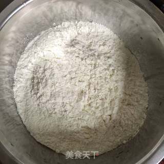 南瓜奶香馒头的做法步骤:2