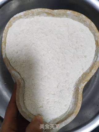 小金鱼馒头的做法步骤:2