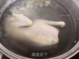 暖身黄蘑鸡汤的做法步骤:4
