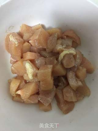 鸡肉黑椒披萨的做法步骤:4