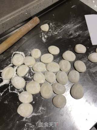 蒸饺的做法步骤:7