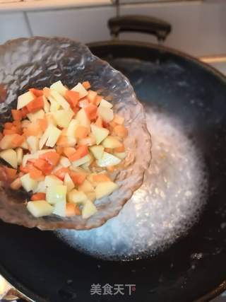 胡萝卜土豆粥的做法步骤:3
