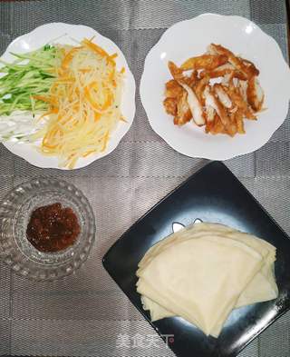 土豆丝黄瓜卷薄饼的做法步骤：11