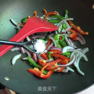 牛肉香菇披萨的做法步骤：8