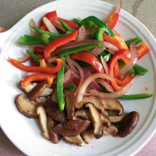 牛肉香菇披萨的做法步骤：9