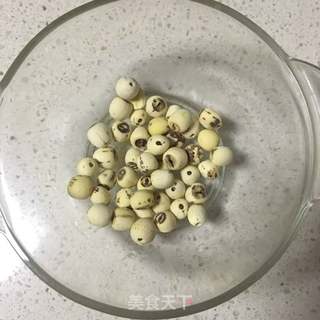 桃胶银耳羹的做法步骤:3