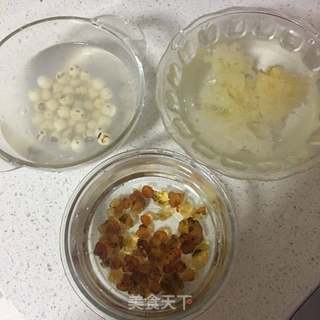 桃胶银耳羹的做法步骤:5
