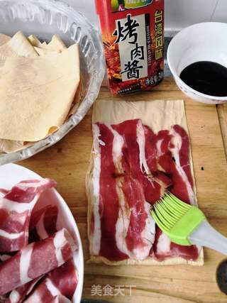 酱香油豆皮肥牛卷的做法步骤:3