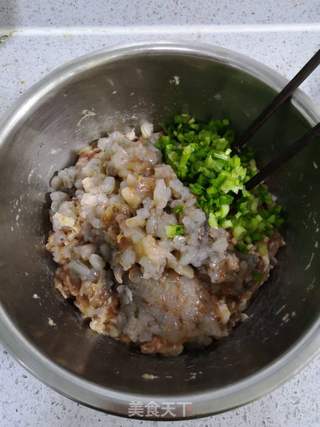 虾肉馄饨的做法步骤:3