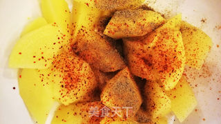 黑胡椒烤土豆的做法步骤:2