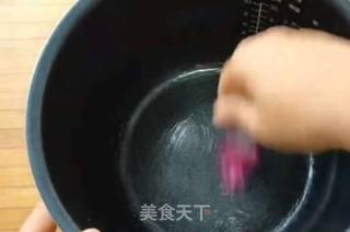 【最简单枣糕做法】怎样做出香甜松软的枣糕?不用烤箱,手不沾面,这个食材是关键!的做法步骤:9