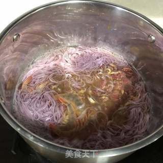 鲜虾猪展肉汤面(快手早餐)的做法步骤:6