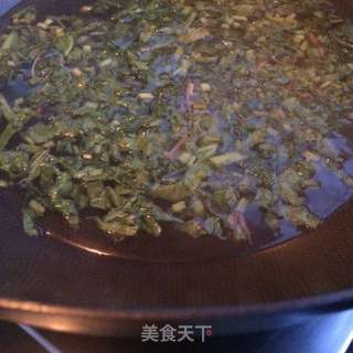雪菜虾仁龙须面的做法步骤：4