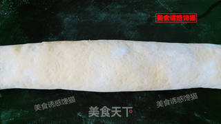 香葱椒盐玉米花卷的做法步骤:5