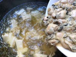 酸菜海蛎豆腐羹的做法步骤:8