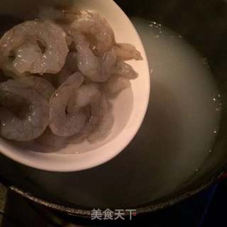 皮蛋虾仁粥的做法步骤:6