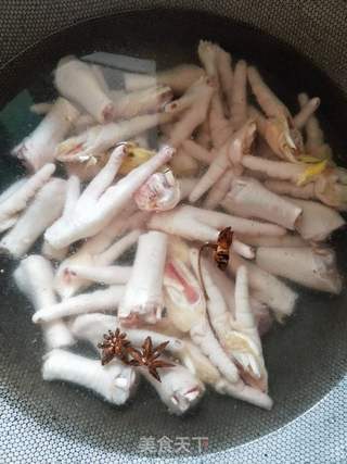 柠檬鸡爪的做法步骤:3