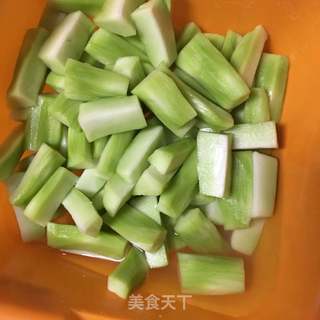 西兰花梗酸的做法步骤:5