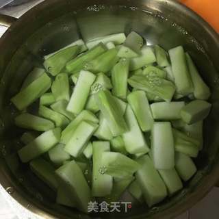 西兰花梗酸的做法步骤:6