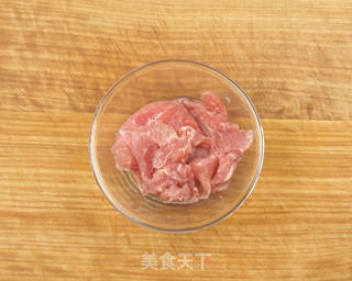 肉片炒青椒的做法步骤:3