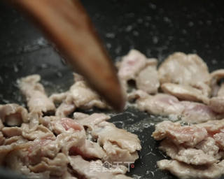 肉片炒青椒的做法步骤:7