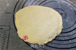 鲜肉香葱馅饼的做法步骤:8