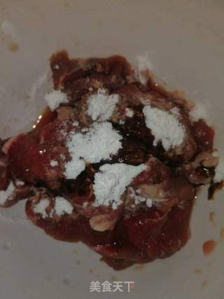 香辣牛肉粉的做法步骤：1