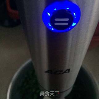 油泼绿毛毛虫面的做法步骤:4