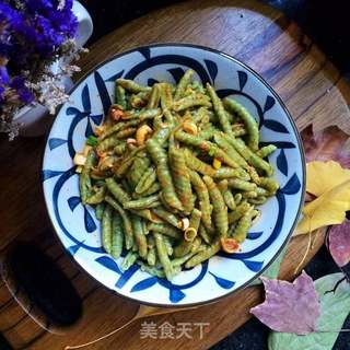 油泼绿毛毛虫面的做法步骤:13