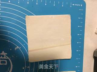 豆沙酥的做法步骤：1