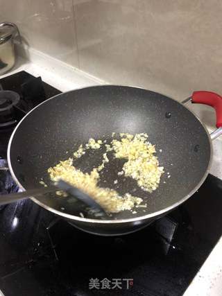 蒜香酱烧皮皮虾的做法步骤:3