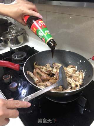 蒜香酱烧皮皮虾的做法步骤:5