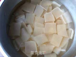 双椒魔芋豆腐的做法步骤:2