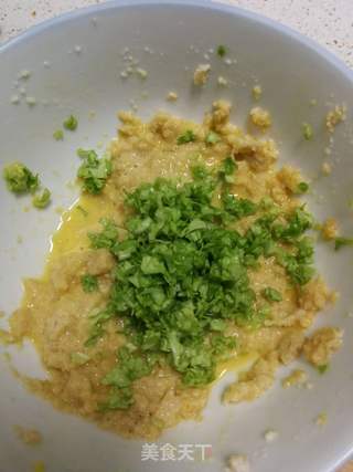 馒头鸡蛋宝宝饼的做法步骤:4