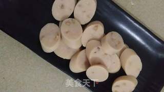 鸡肉肠烘蛋的做法步骤:2