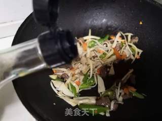 牛肉炒杏鲍菇的做法步骤：5