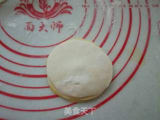 饺子皮版鸡蛋饼的做法步骤：6