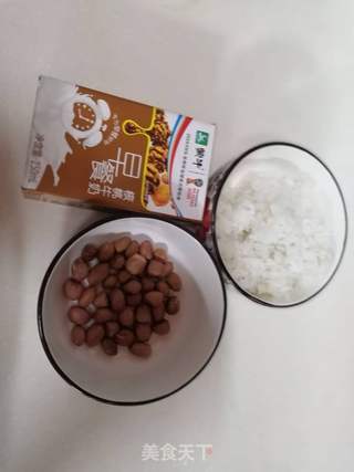 牛奶花生粥的做法步骤:2