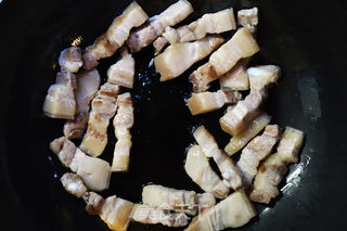 秘制红烧肉-内含肥而不腻的小窍门的做法步骤:5
