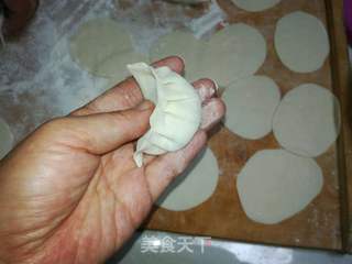 #牛肉#抱蛋煎饺(牛肉圆葱馅)的做法步骤:7
