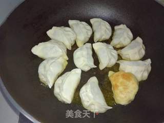 #牛肉#抱蛋煎饺(牛肉圆葱馅)的做法步骤:9