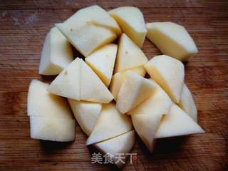 红枣苹果糖水的做法步骤:2