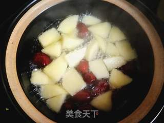 红枣苹果糖水的做法步骤:6