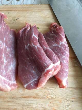 “牛肉”香辣牛肉酱的做法步骤:2