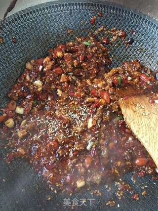 “牛肉”香辣牛肉酱的做法步骤:16