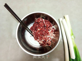 四皮三馅牛肉饼的做法步骤:2