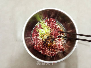 四皮三馅牛肉饼的做法步骤:4