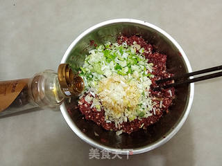 四皮三馅牛肉饼的做法步骤:5