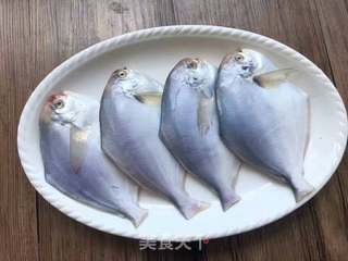 清蒸白鲳鱼的做法步骤:5