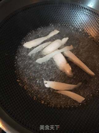 杏鲍菇海参水饺的做法步骤:10